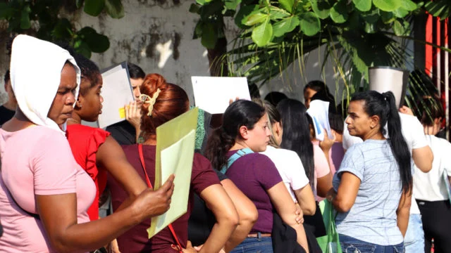 Trump autoriza redadas migratorias en escuelas, iglesias y hospitales