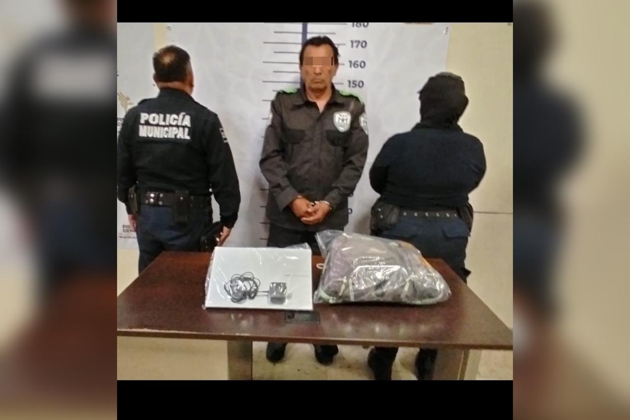 Detienen a vigilante por robar una laptop en Cuautlancingo