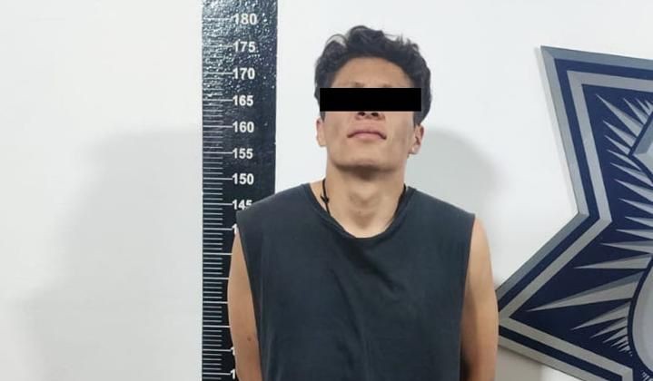 Detienen a presunto asaltante de tienda de tenis en el Centro Histórico