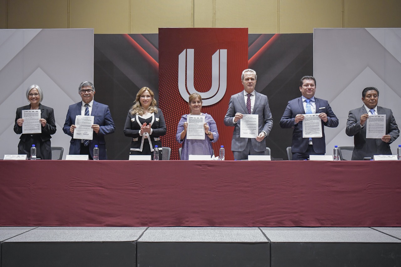 Firman magno convenio de colaboración SECIHTI e IES en la UPAEP
