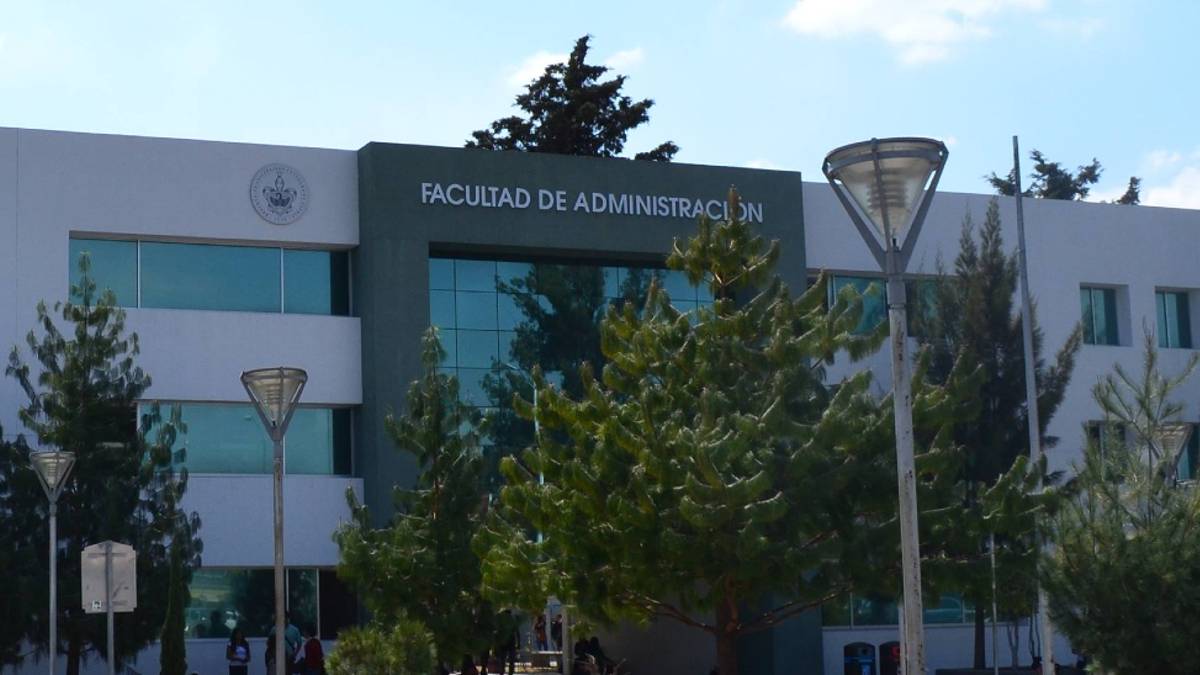 Levantan paro en la Facultad de Administración de la BUAP