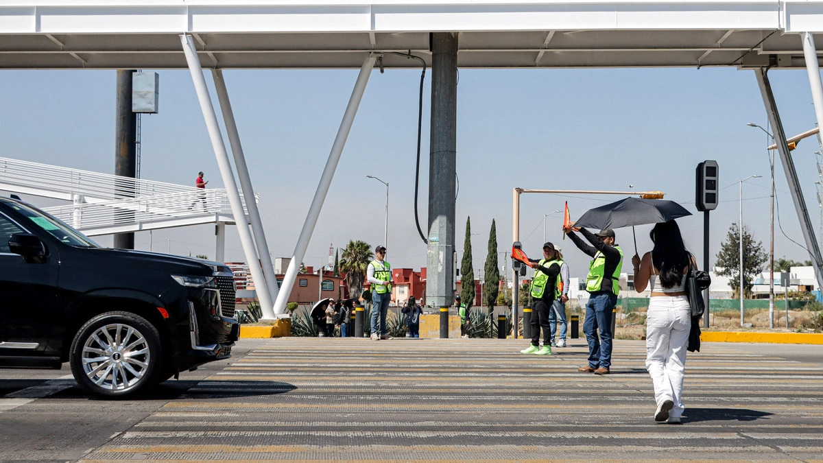 Inician construcción de paso peatonal en CCU