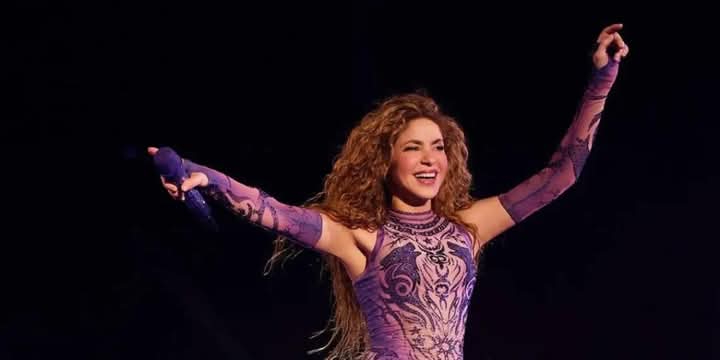 Shakira es nombrada la mejor artista femenina de todos los tiempos