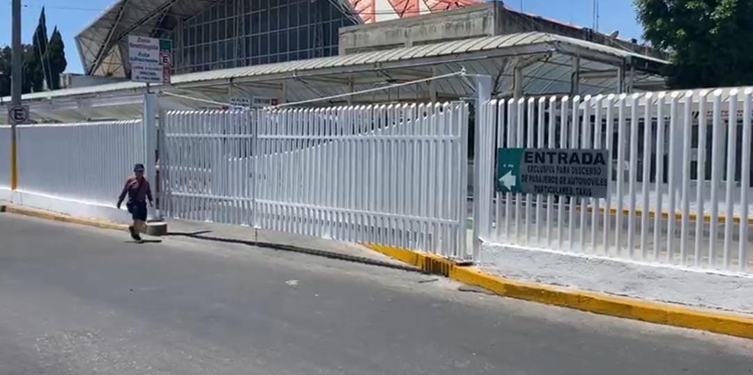 Cierre de bahía de ascenso y descenso en la Capu por accidente, argumentan