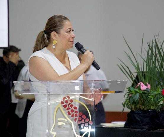 Inaugura Laura Artemisa  primer Foro para la Construcción de una Convivencia Escolar