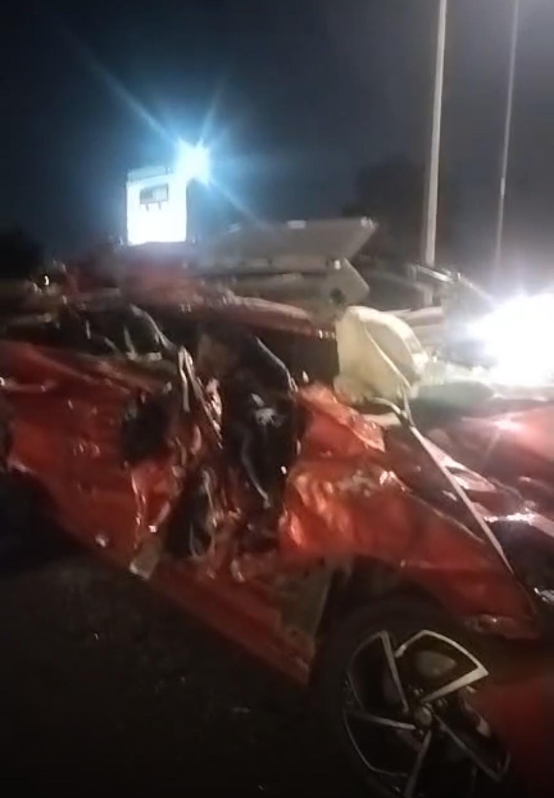 Accidente en Periférico deja una persona muerta