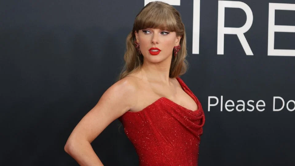 Taylor Swift ya no será testigo en la batalla legal entre Justin Baldoni y Blake Lively; el actor retira la solicitud