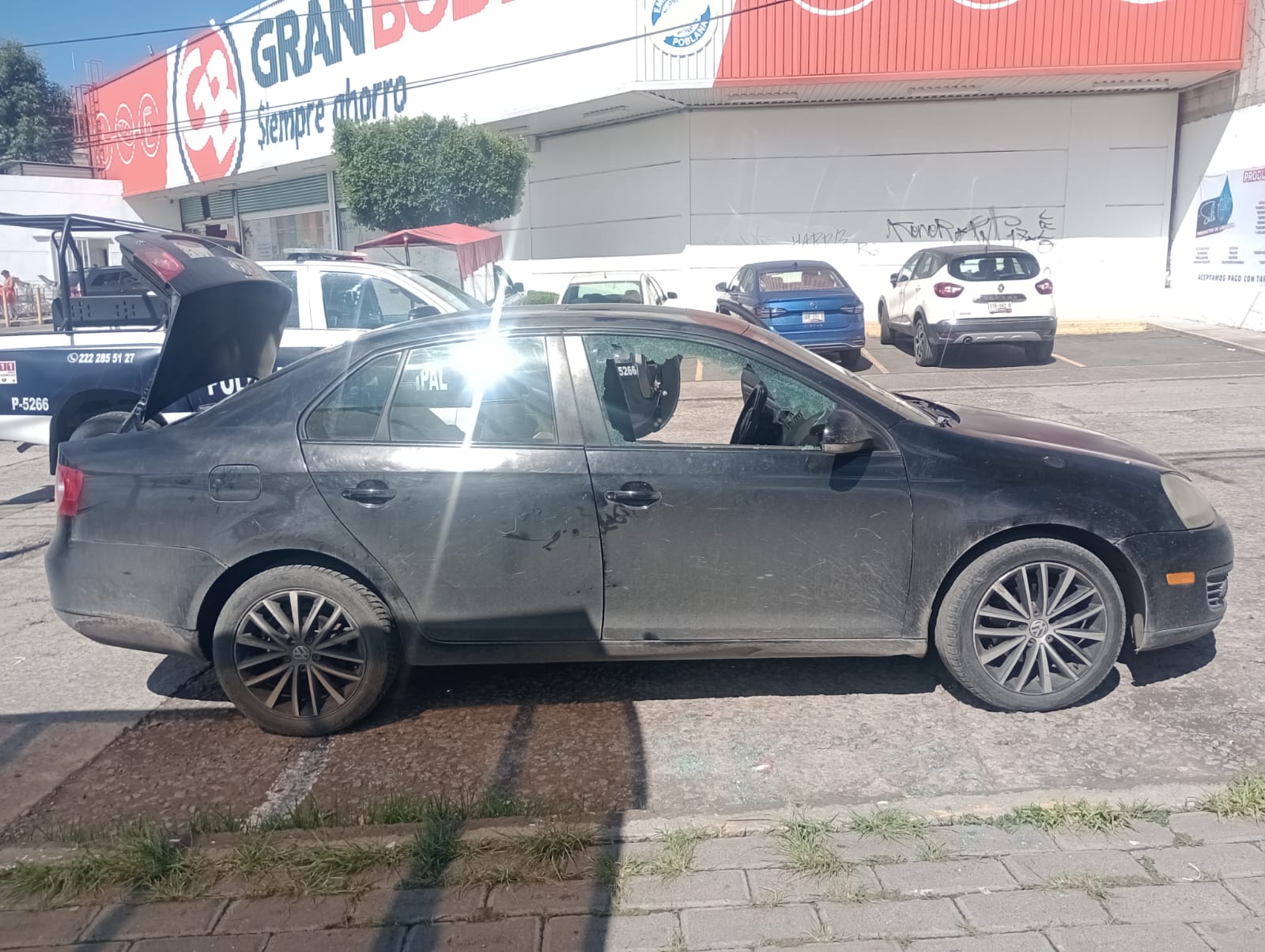 Detienen a cuatro presuntos asaltantes en Cuautlancingo.