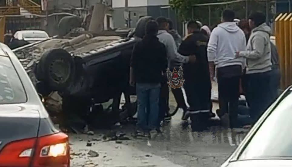Volcadura en la autopista México-Puebla