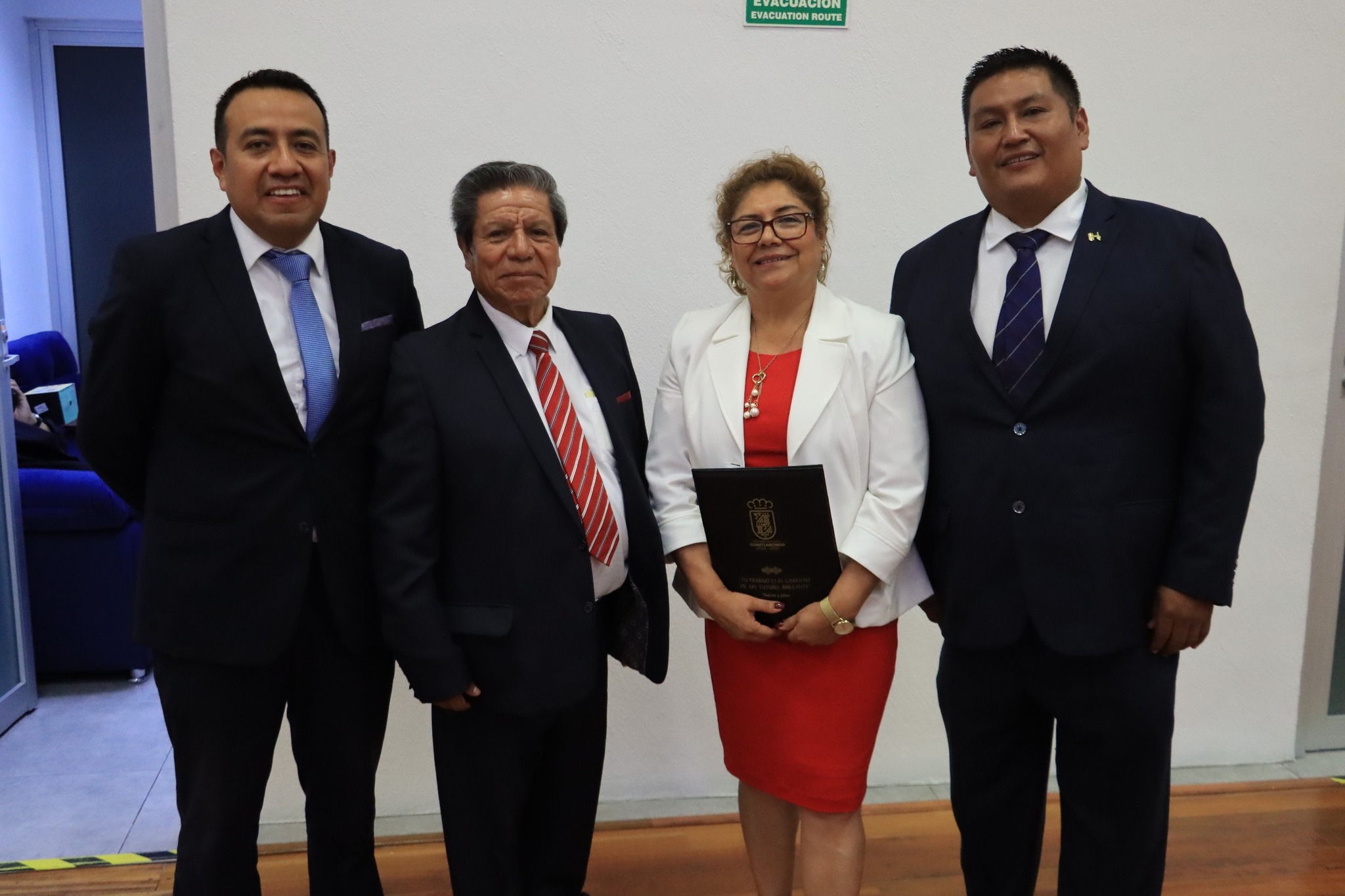 DIF Cuautlancingo respalda educación en clausura escolar.