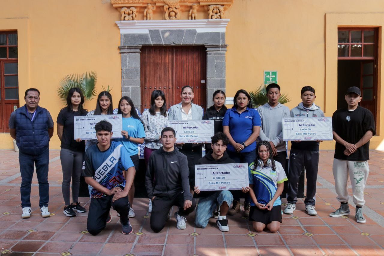 Entregan becas a talentos deportivos en San Andrés Cholula