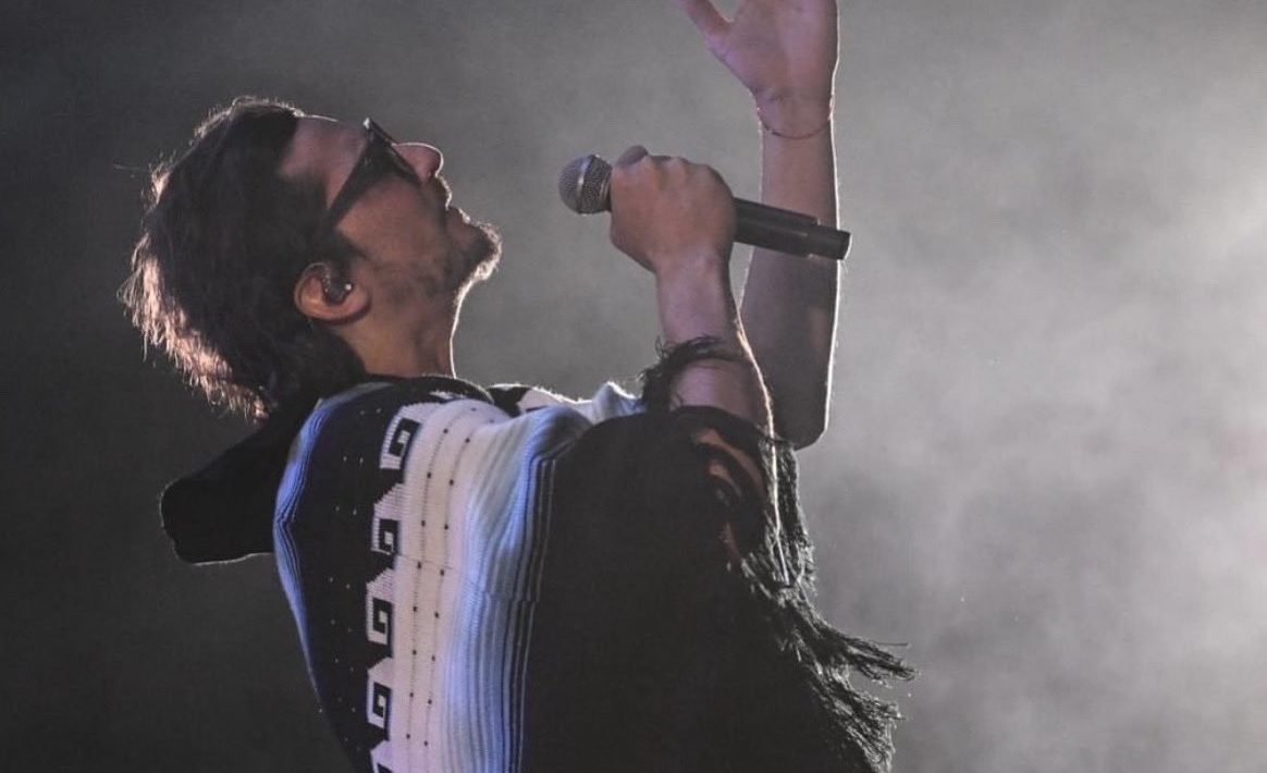 León Larregui acusa a Air France de racismo tras ser bajado de un vuelo