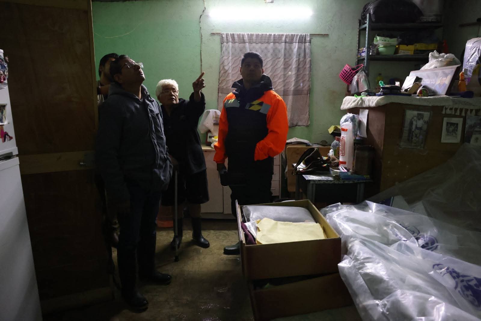 Entregan apoyos a familias afectadas por tormenta en Cuautlancingo