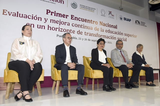 BUAP inaugura encuentro nacional sobre evaluación en la educación superior