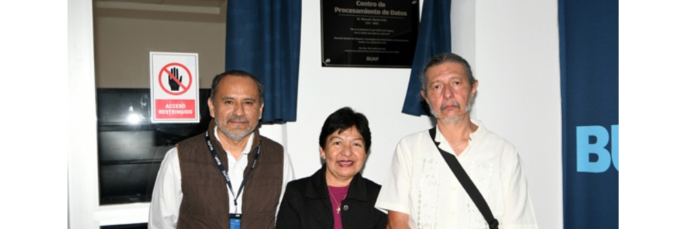 BUAP honra la trayectoria del doctor Manuel Martín Ortiz