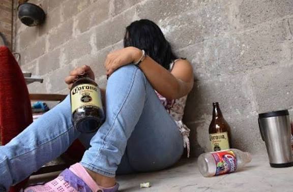 Aumenta consumo de alcohol en mujeres en Tlaxcala