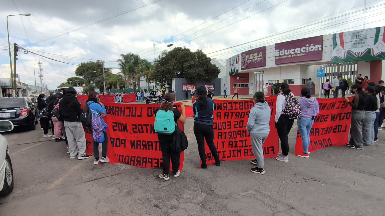 Inician clases presenciales en la Normal Rural “Carmen Serdán” tras acuerdo con autoridades