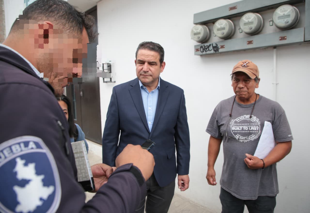 Puebla instala primeros botones de alertamiento digital en colonias de la capital