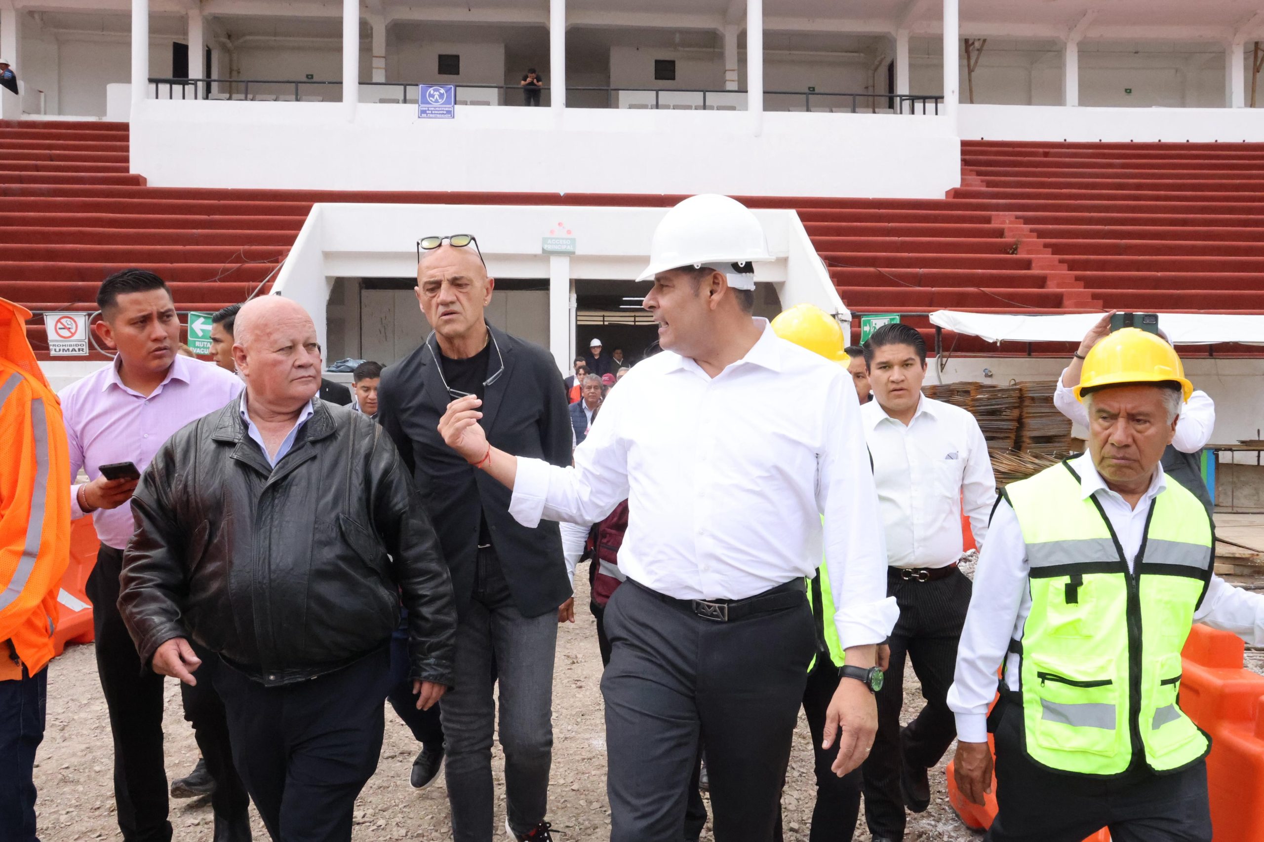 Supervisan avance de la Universidad del Deporte en Puebla