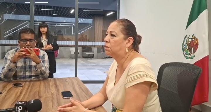 Analizan iniciativa para garantizar educación a menores con problemas legales