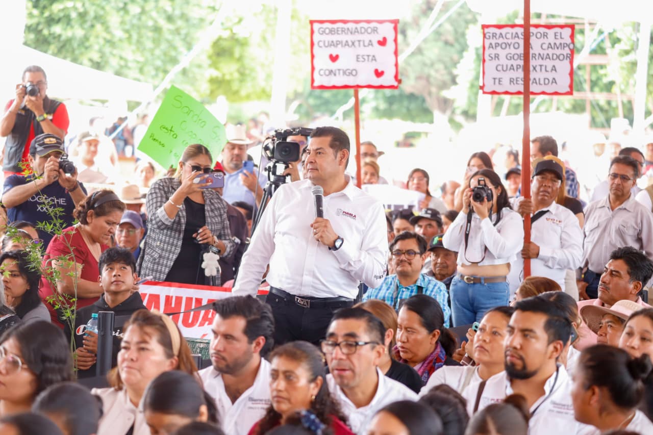 Impulsan obras comunitarias y apoyos al campo en Cuapiaxtla