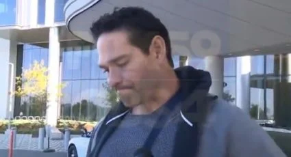 Mark Sánchez agradece a doctora tras ser apuñalado