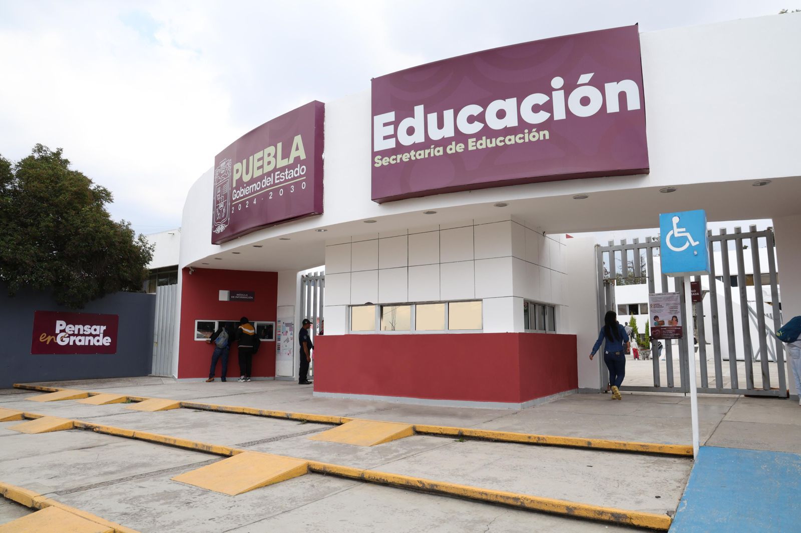 Regresan a clases presenciales más de 93 mil alumnos en la Sierra Norte