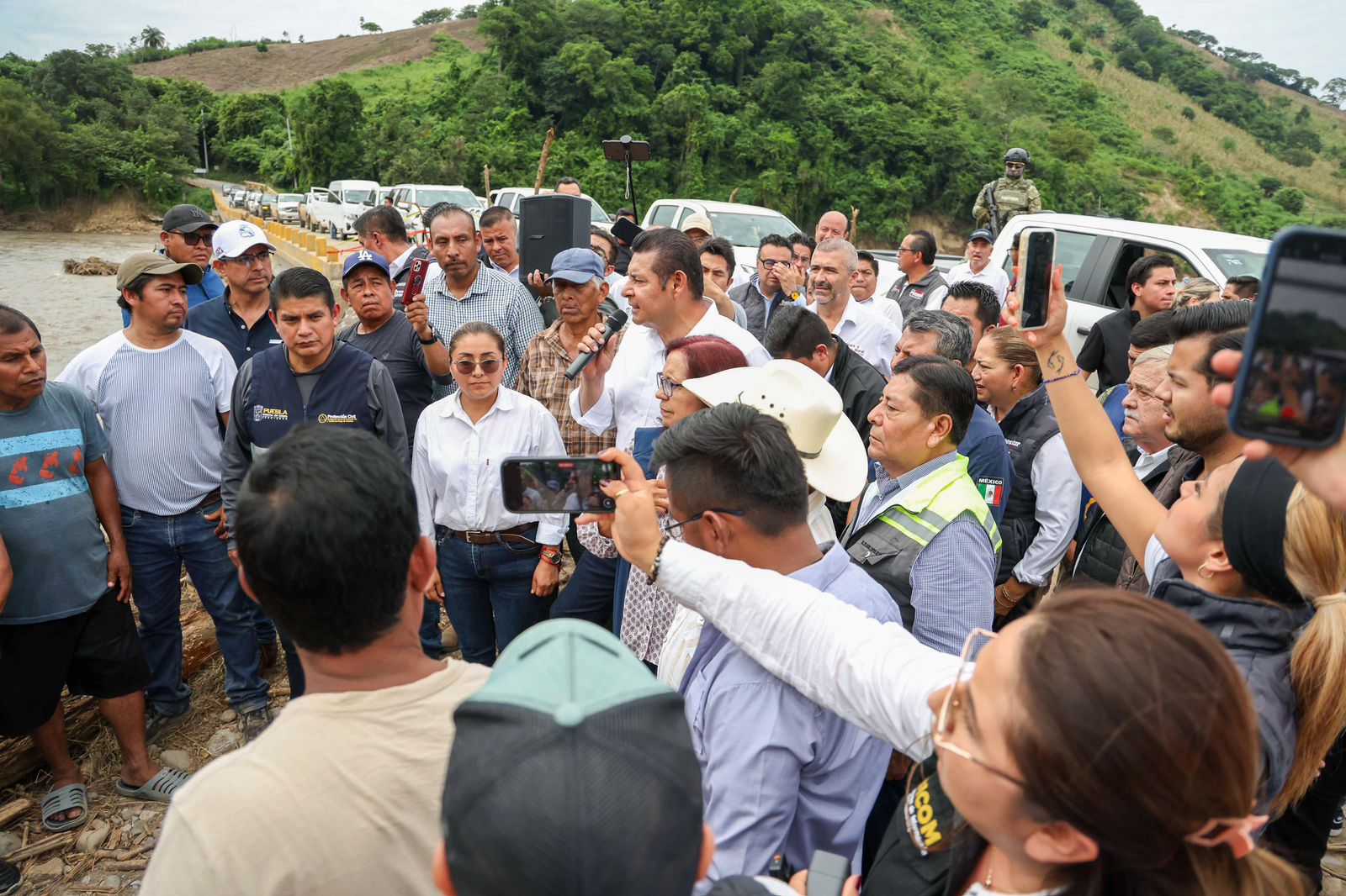 Gobierno federal y estatal refuerzan acciones en el río Pantepec