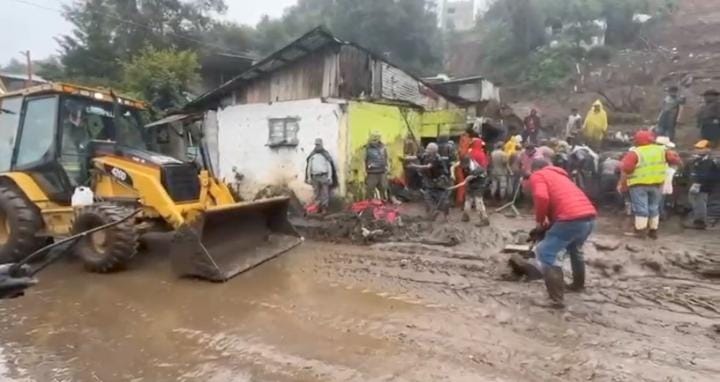 Suman 12 personas fallecidas y 11 desaparecidas por lluvias en las sierras de Puebla