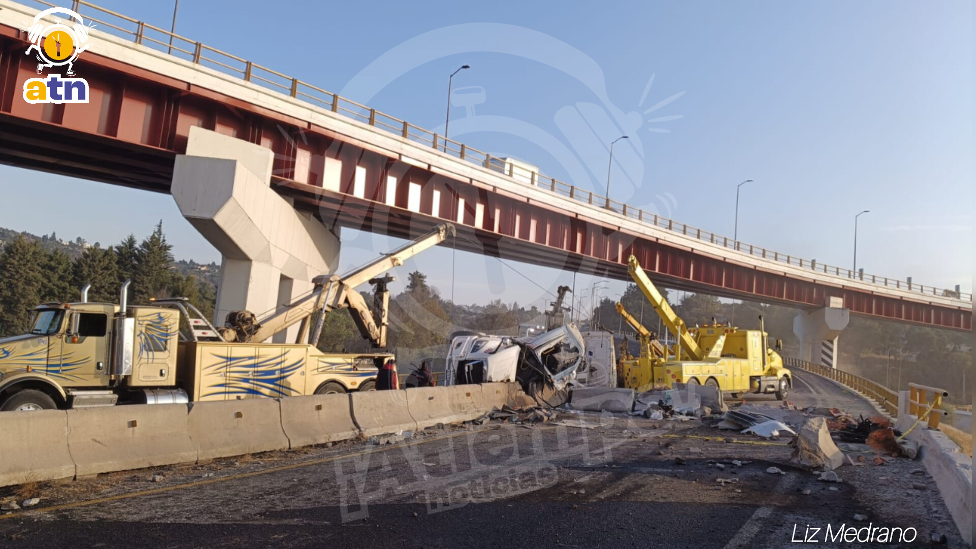 Trailero muere prensado tras volcadura en la carretera Tlaxcala–Apizaco