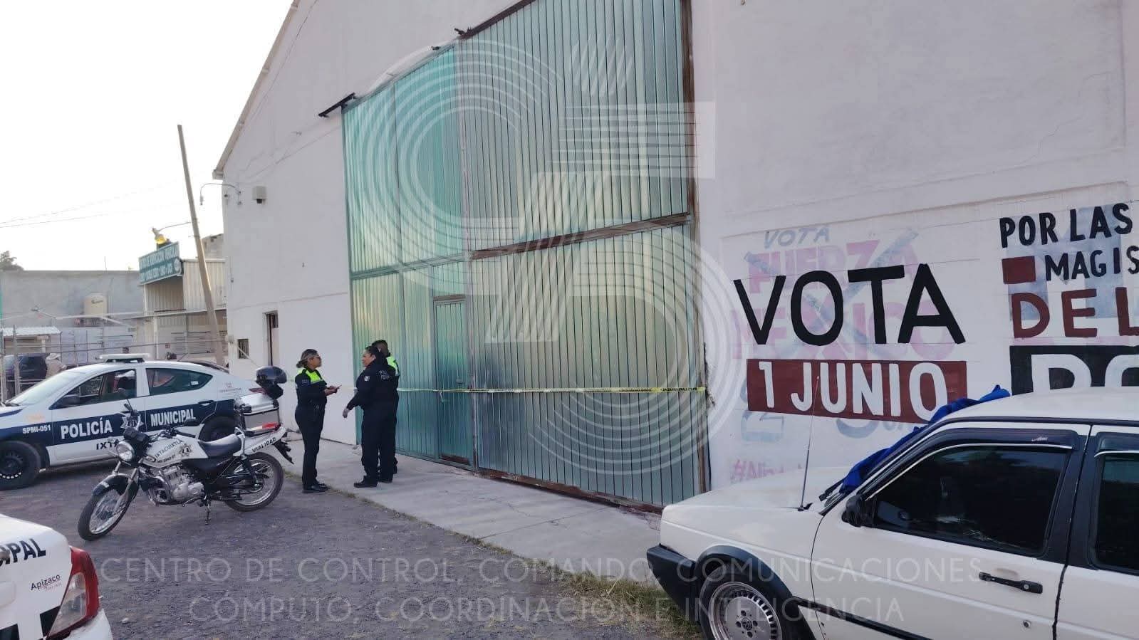 Aseguran bodega con vehículos de carga en Ixtacuixtla