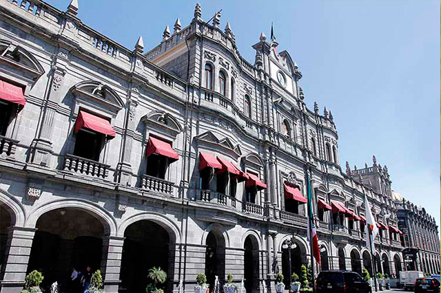 Pepe Chedraui acusa a Rivera de dejar “cochinero” en Puebla capital