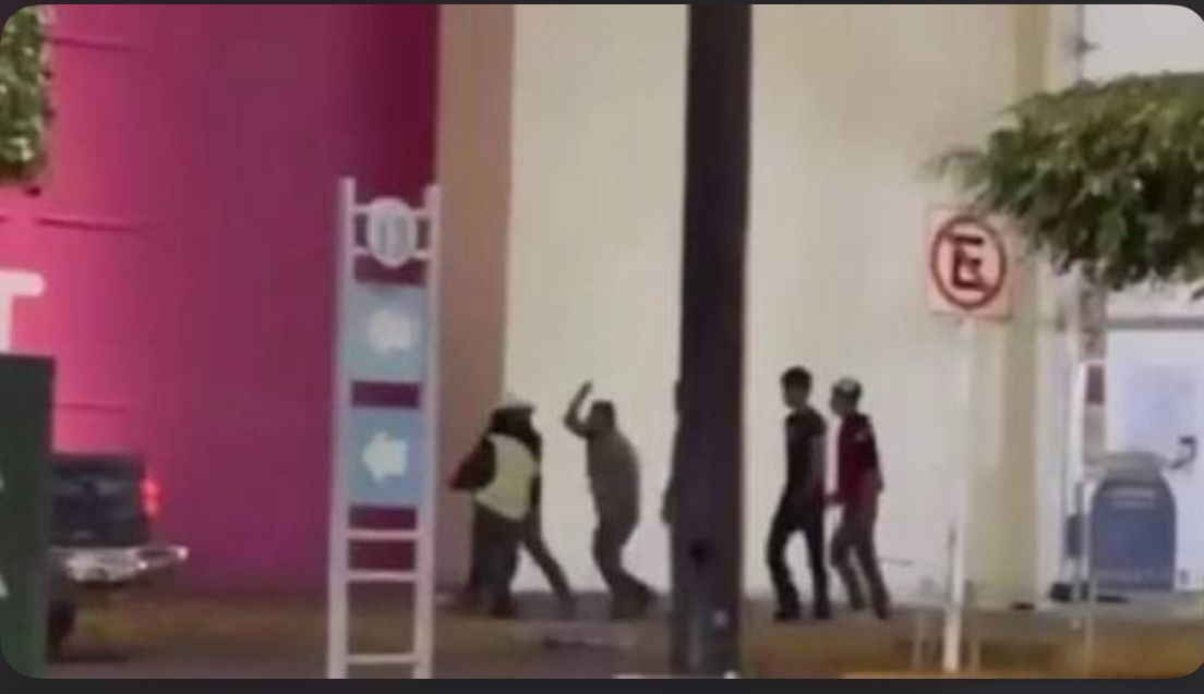 Violenta agresion en plaza de Tehuacán: franelero es golpeado