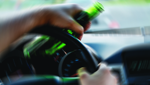 Conductor ebrio deja varios heridos en posada en Tlatelulco , Tlaxcala.