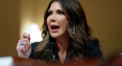 Kristi Noem afirma que Maduro debe dejar el poder