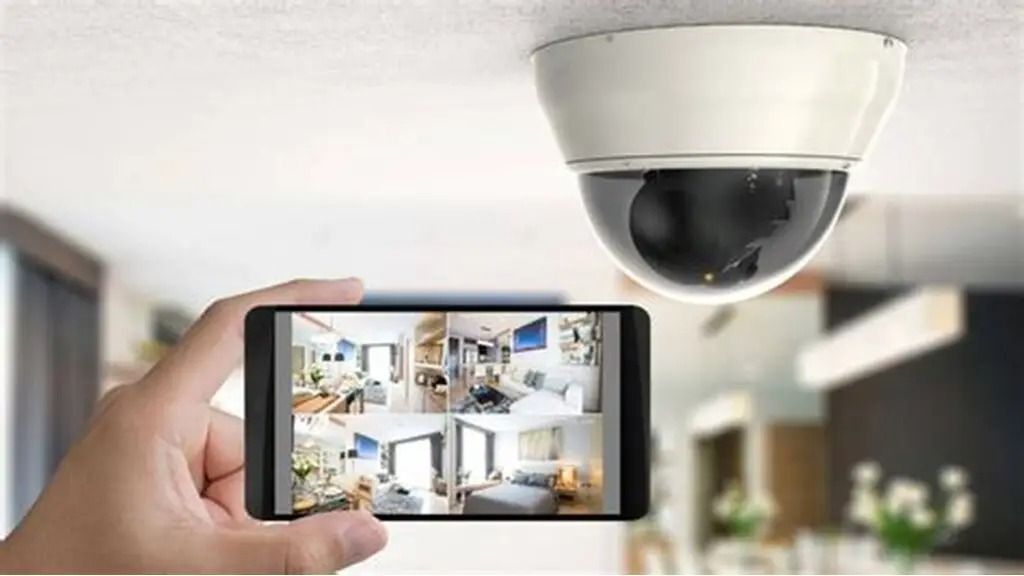 Cámaras de seguridad en casa: cuándo es legal grabar la vía pública