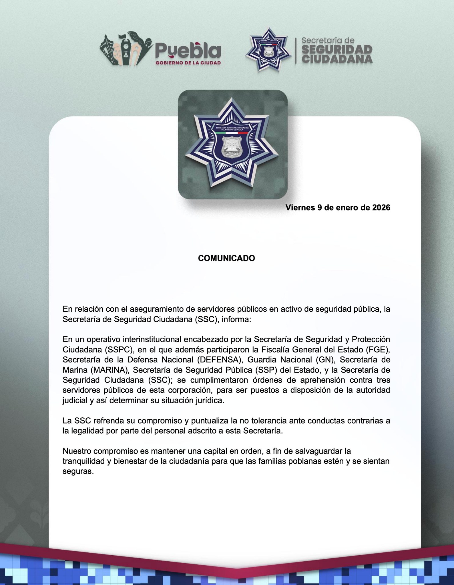 Autoridades ejecutan órdenes contra de tres servidores públicos en Puebla Capital