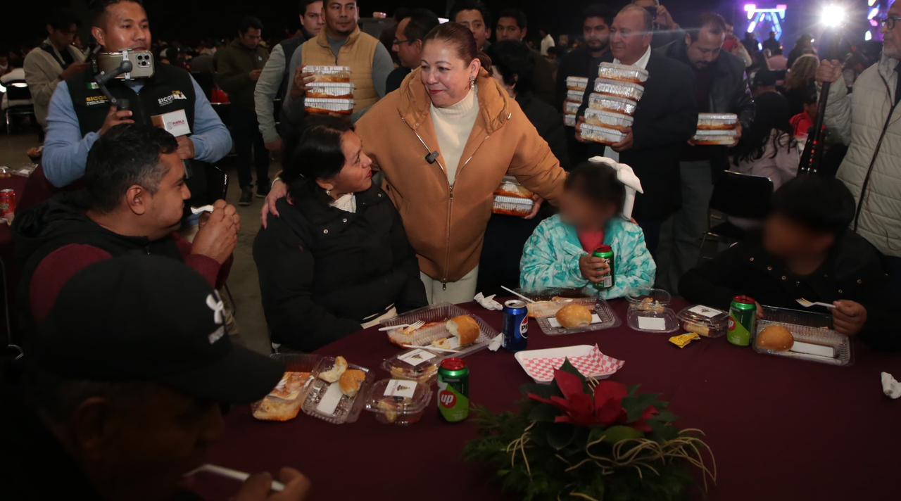 Puebla reúne a más de 3 mil personas en cena de fin de año