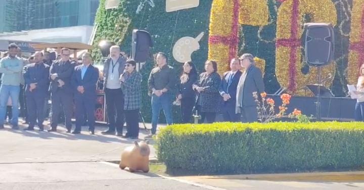 BUAP distribuye más de 14 mil juguetes en complejos regionales