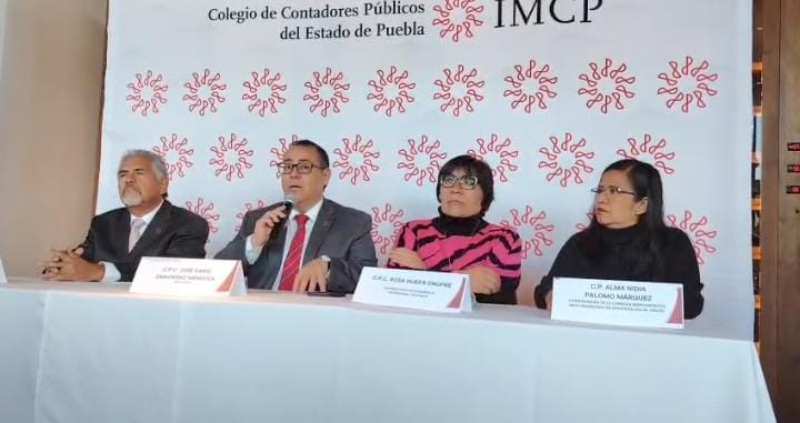 Contadores de Puebla llaman a empresas a prepararse ante reducción de jornada laboral