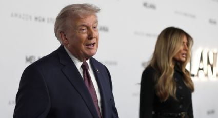 Trump elogia a Melania en estreno de su documental