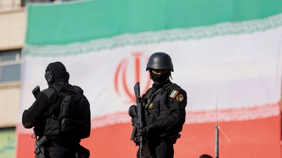 EU alerta a sus ciudadanos en Irán por protestas