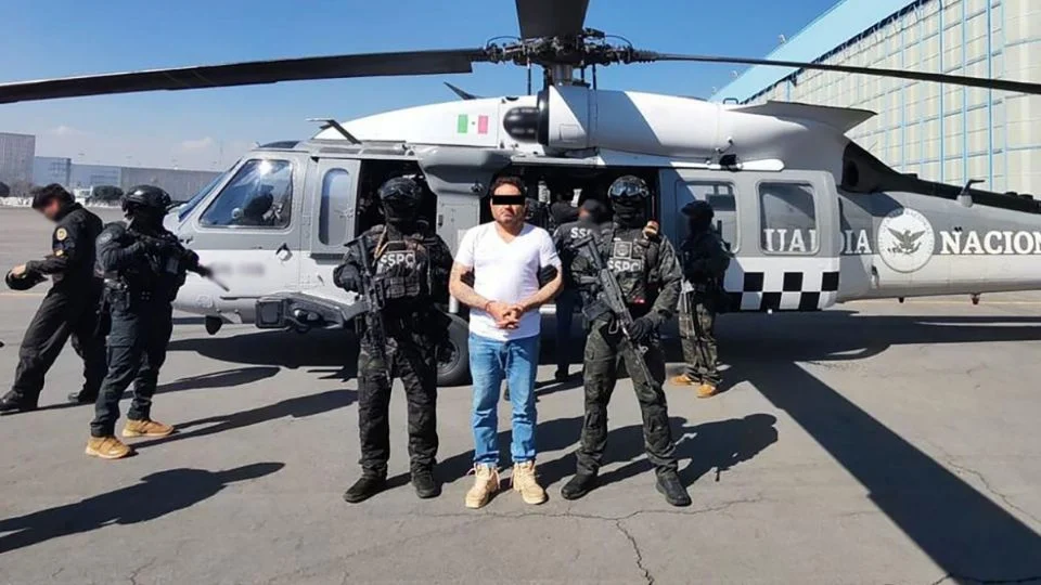 Aseguran 24 inmuebles ligados a “El Botox” en Apatzingán