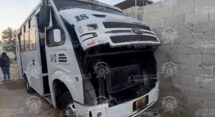 Aventaron bombas molotov contra unidad de transporte público en Flor del Bosque