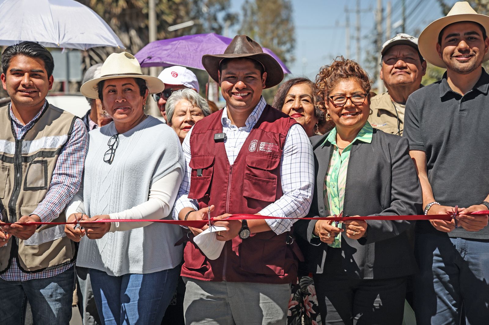 Reconstruyen calle 28 de Noviembre en Sanctorum