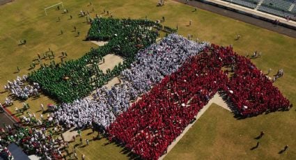 México impone récord Guinness con camiseta humana en Chiapas