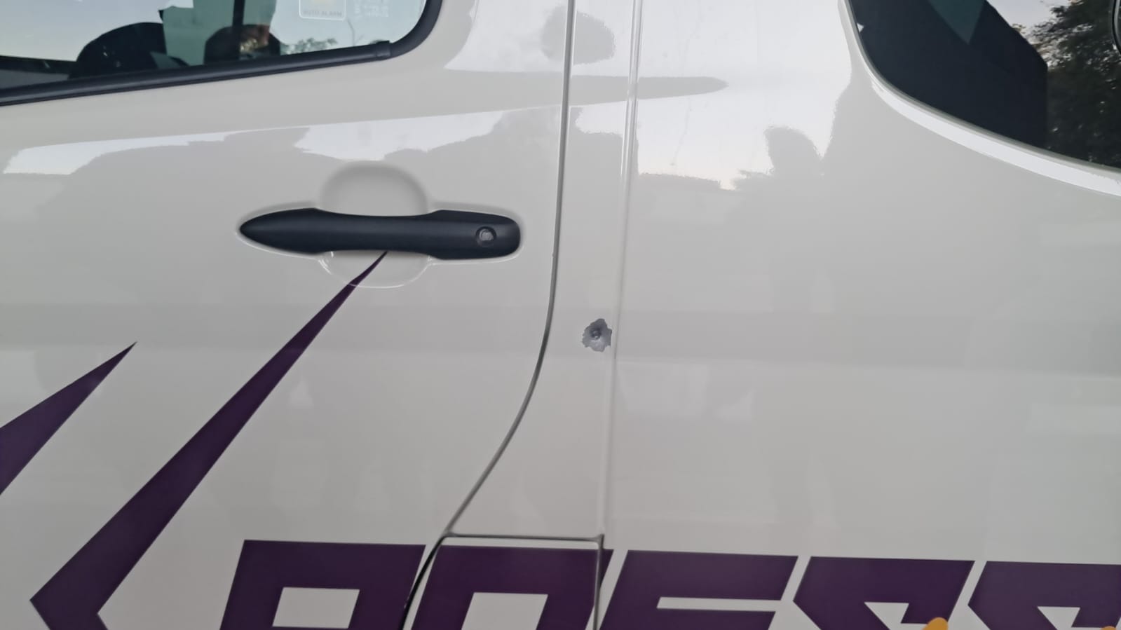 Disparan contra unidad de transporte público en Vía Atlixcayotl