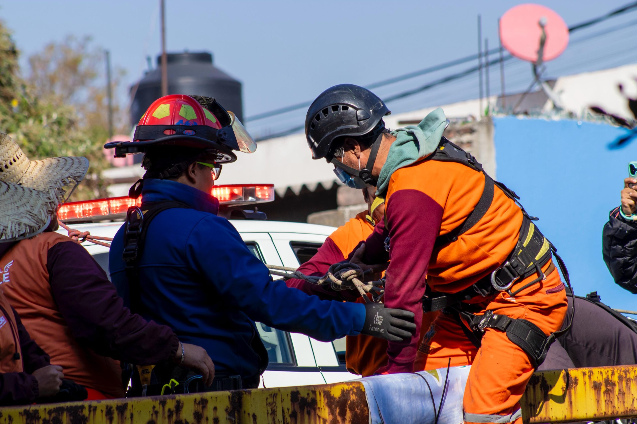 Capacitan a personal del OOSL en trabajos en altura