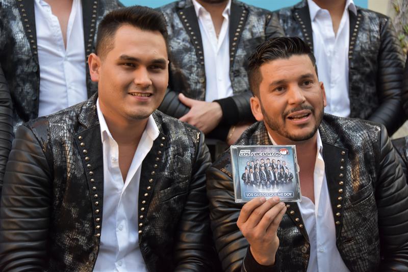 El vocalista de la Banda Los Recoditos : Jeypi preocupa a fans