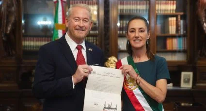 Embajador de EU acude a Palacio Nacional
